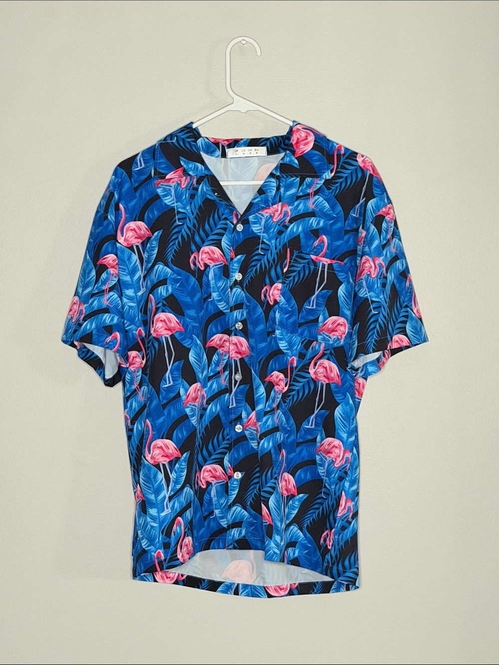 Men’s size medium Hawaiian beach shirt